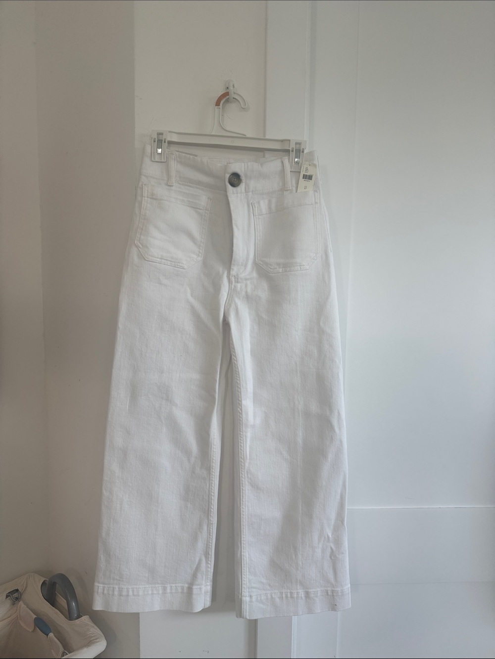 Anthropologie White Wide-Leg High-Rise Jeans with Front Patch Pockets